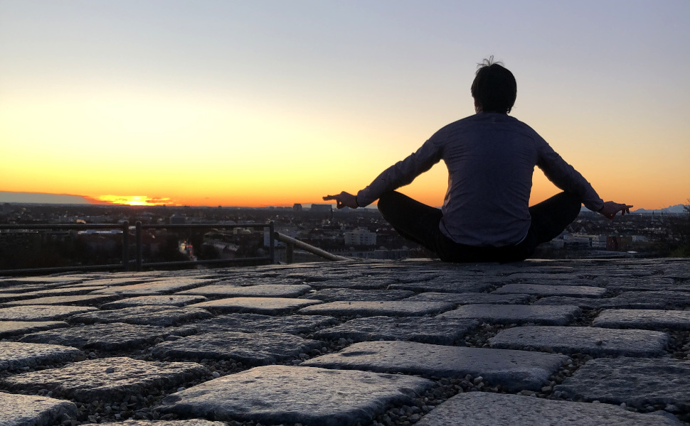 Gyana Mudra im Olympiapark